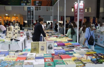 Kitap fuarına yoğun ilgi