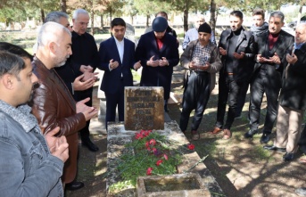 URFALI BESTEKAR KABRİ BAŞINDA ANILDI