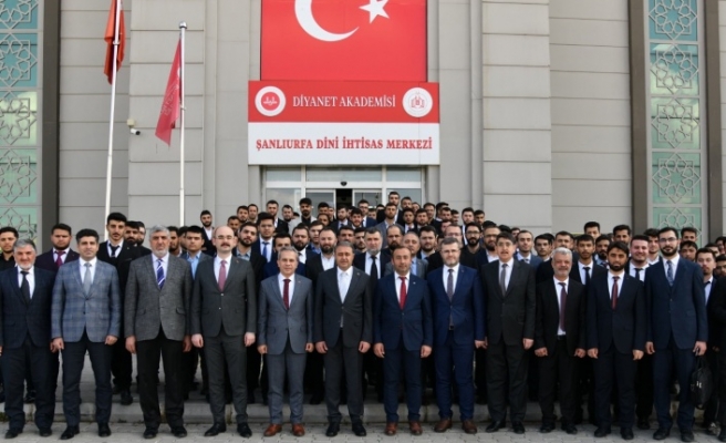 DİYANET AKADEMİSİ EĞİTİMLERİ BAŞLADI